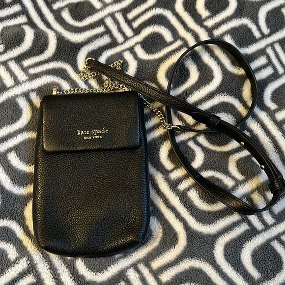 Kate Spade New York Bradley Pebbled Leather Crossbody - Picture 4 of 4